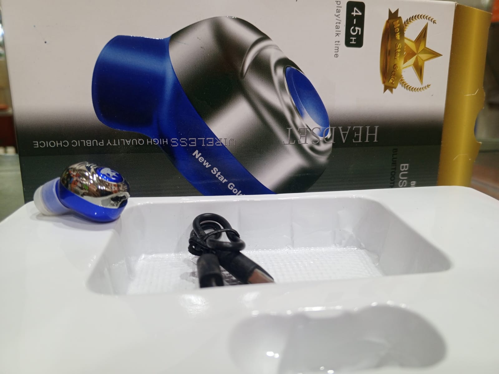 High Quality M16 Mini Bluetooth Earbud Crystal Clear Sound Anywhere Compact Stylish Wireless Headset - Image 5
