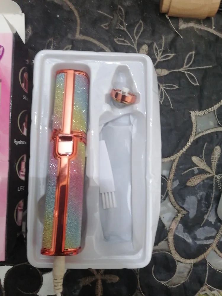 Flawless 2 In 1 Eyebrow Trimmer Multi Attractive Color With USB Charging Cable And Cleaning Brush - Image 5