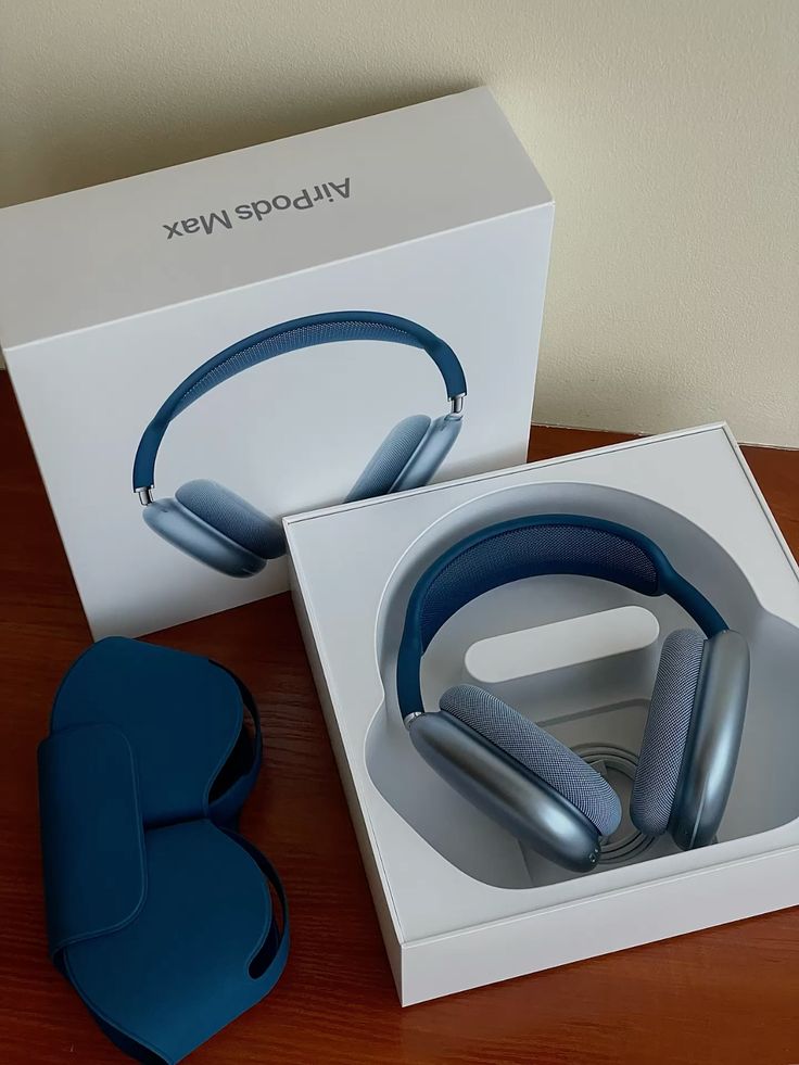 Airpods Max - Premium Over Ear Wireless Bluetooth Headphones With High Fidelity Audio Active Noise Cancellation And Luxurious Comfort Fit (Random Color) - Image 4
