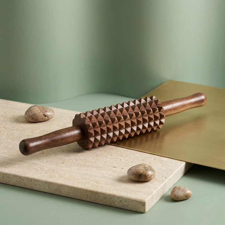 Handcrafted Wooden Thighs and Calves Massager – Reflexology & Muscle Roller - Image 2